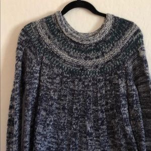 Hollister sweater